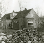 RO_MIDDELWEG_07 Oude woning langs de Middelweg, gesloopt in 1974 (Achterzijde); 1974