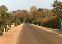RO_MIDDELWEG_14 Vernieuwd wegdek van de Middelweg; 1995