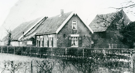 RO_VERLENGDELODDERLANDSEDIJ_01 Boerderij Berkenrode, gebouwd in 1897, ter vervanging van die uit 1830. In 1697 is er al ...