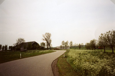 SH_DORPSWEG_04 Boerderij langs de Dorpsweg in Biert; 1997