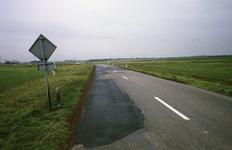 SH_GARSDIJK_02 Kijkje in de Garsdijk, asfalteringswerkzaamheden; 15 oktober 1987