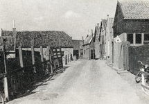 SP_ACHTERSTRAAT_002 Woningen en pakhuizen langs de Achterweg; 1958