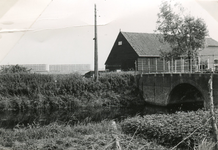 SP_BREEKADE_001 Spijkenisse; De Vierde Heulbrug ter hoogte van de Breekade en de Zinkseweg. Op de voorgrond de ...