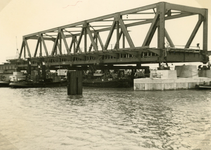 SP_BRUGGEN_BOTLEKBRUG_012 De aanleg van de Botlekbrug; 1955