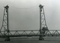 SP_BRUGGEN_BOTLEKBRUG_015 De Botlekbrug; November 1976