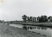 SP_BRUGGEN_VIERDEHEULBRUG_002 Spijkenisse; De Vierde Heulbrug over de boezem, ter hoogte van de Mallendijk. Het begin ...