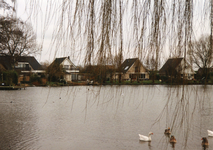 SP_GADDIJK_005 Woningen langs het Grote Wiel in de wijk Waterland; 1998