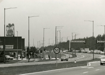 SP_GROENEKRUISWEG_021 Lantarenpalen langs de Groene Kruisweg; 1971