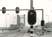 SP_GROENEKRUISWEG_036 Stoplicht bij de Groene Kruisweg nabij de oprit naar de Spijkenisserbrug