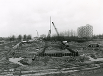 SP_METRO_AANLEG_048 Werkzaamheden voor de aanleg van de metrotunnel in Hoogvliet; ca. 1980