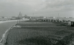 SP_VIERAMBACHTENBOEZEM_008 Spijkenisse; Gezicht op de Vierambachtenboezem vanaf de Vierde Heulbrug, 1973