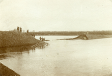 SP_WATERSNOODRAMP_1916_002 Overstroming van de polder Oostbroek na de storm in de nacht van 13 op 14 januari 1916: de ...