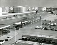 SP_WELPLAAT_028 De opening van het fabrieksterrein van Esso op de voormalige Welplaat door prins Bernhard; Mei 1960