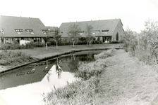 SP_WIJKEN_VRIESLAND_015 Woningen in de wijk Vriesland; 1982