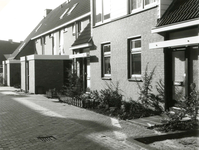 SP_WIJKEN_VRIESLAND_018 Woningen in de wijk Vriesland; 1982