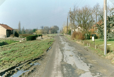 TI_RIETDIJK_001 Links het huis van de fam. Assenberg van Eijsden.; 1980