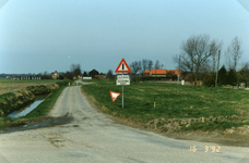 TI_RIETDIJK_003 Rietdijk met links de Sliklandseweg. Links het huis van de fam. Koornneef, midden fam. J. Stolk en ...