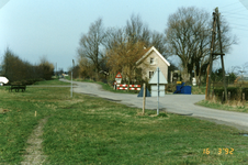 TI_RIETDIJK_011 Rietdijk tijdens de verbetering en verbreding. Met rechts de afslag Dwarsweg en de woning van de fam. ...