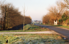 TI_RIETDIJK_015 Rietdijk na de verbreding van de weg en rijbaan; 1994