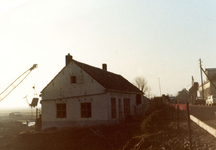 VP_ACHTERDIJK_008 Sloop van de woning van de familie Poldervaart ten behoeve van de aanleg van de nieuwbouwwijk - in ...