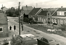 VP_DORPSDIJK_012 Kijkje op de woningen langs de Dorpsdijk; 1964