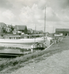 ZW_HAVENKADE_039 Zwartewaal; De haven van Zwartewaal, September 1957