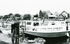ZW_HAVENKADE_044 Zwartewaal; De haven van Zwartewaal, 1994