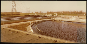 FOTO_GF_C147 De rioolwaterzuiveringsinstallatie in Oostvoorne; ca. 1985