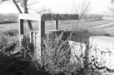 ATW004 Restanten van de Atlantikwall op het Gors op de hoek van de Heindijk en de Bollaarsdijk. Vermoedelijk fundament ...