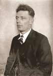 BRAVENBOER_0031 Portret van Marinus Plooster (geb. 20-02-1909 te Rockanje); ca. 1941