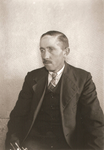 BRAVENBOER_0166 Portret van Willem Kruik (geb. 20-03-1892 te Heenvliet); ca. 1941