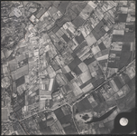 LUCHTFOTO_VOORNE_019 Stuifakker, met de Noorddijk, de Langeweg, de Heerzijnweg, de Middelweg en de Vleerdamsedijk, de ...