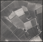 LUCHTFOTO_VOORNE_021C De Molendijk, de Sokseweg en de Strypsedijk; ca. 1963