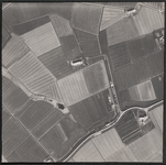 LUCHTFOTO_VOORNE_029B De Moordijkseweg en de Strypsedijk; ca. 1963