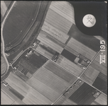 LUCHTFOTO_VOORNE_032B Langs de Rijksstraatweg Gemaal De Klomp, langs de Middelweg de boerderij Esterenburgh; ca. 1963