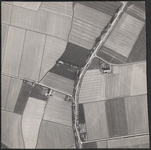 LUCHTFOTO_VOORNE_046A De Voorweg, de Westdijk, de Kleiweg en de Hellevoetse Achterweg; ca. 1963