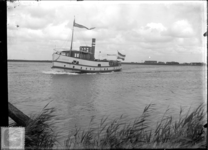 GN2066 De Veerboot Den Briel II op de Brielse Maas; ca. 1920