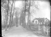 GN2216 De watertoren met naastgelegen woning; ca. 1925