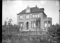 GN2445 Huize Petronella; ca. 1925