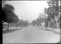 GN2474 Kijkje in de Dorpsstraat; ca. 1925