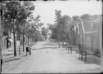 GN5041 De Dorpsstraat in Nieuwenhoorn; ca. 1920
