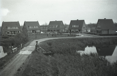 B1303 Woningen op het Burgemeester Meester Egter van Wissekerkeplein; ca. 1955