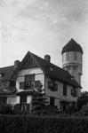 B1402 Watertoren, gezien vanaf de Jan Matthijssenlaan; ca. 1980