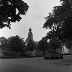 C1334 Gezicht op de kerk ; 20 juni 1958