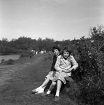 C1385 Neli en Wilma; 1 april 1960