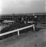 C1567 Bouw van een brug over het Kanaal door Voorne; 7 februari 1961