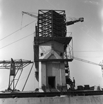 C1668 De bouwput van het sluizencomplex voor de Haringvlietdam; 3 juni 1960