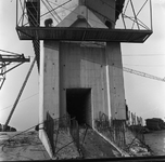 C1670 De bouwput van het sluizencomplex voor de Haringvlietdam; 3 juni 1960