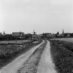 C1885 Zicht op Geervliet en het 'Rode dorp' vanaf de Sportlaan; mei 1993