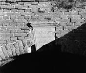 C1901 Sluitsteen in gemaal oost in Nieuwenhoorn; 1979